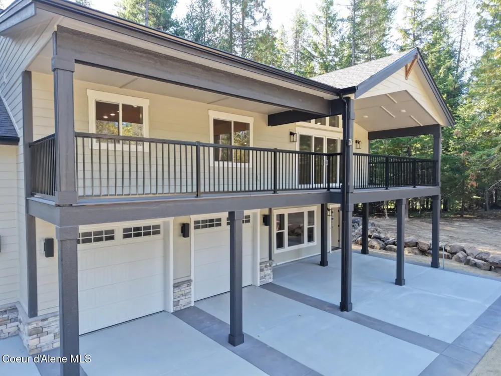 240 BROWN BEAR DRIVE Nordman, ID 83848
