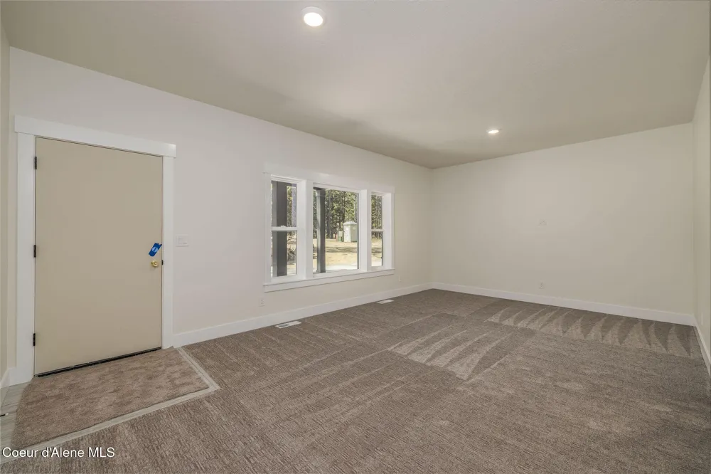 240 BROWN BEAR DRIVE Nordman, ID 83848