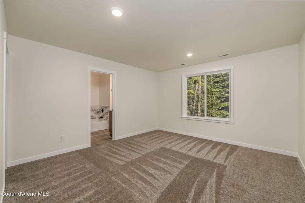 240 BROWN BEAR DRIVE Nordman, ID 83848