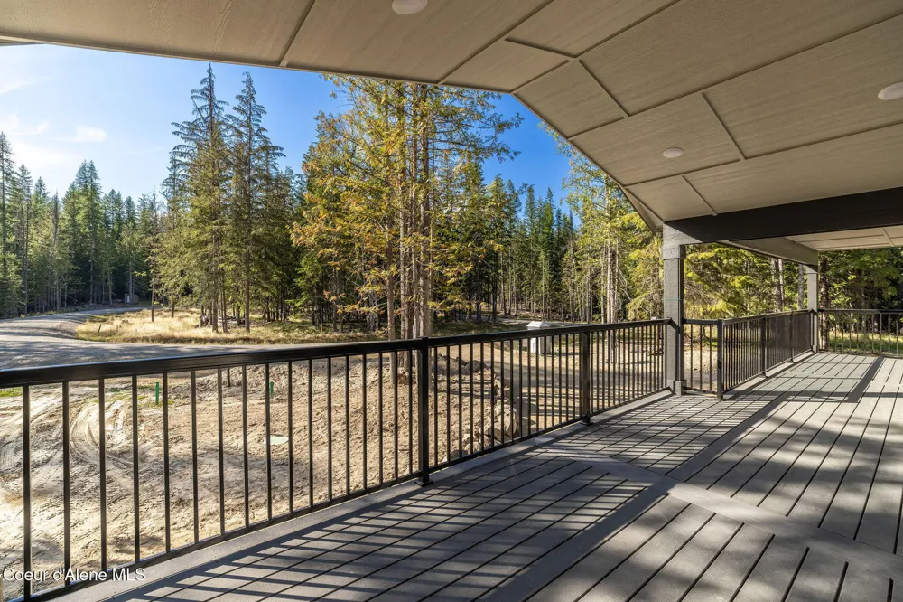 240 BROWN BEAR DRIVE Nordman, ID 83848