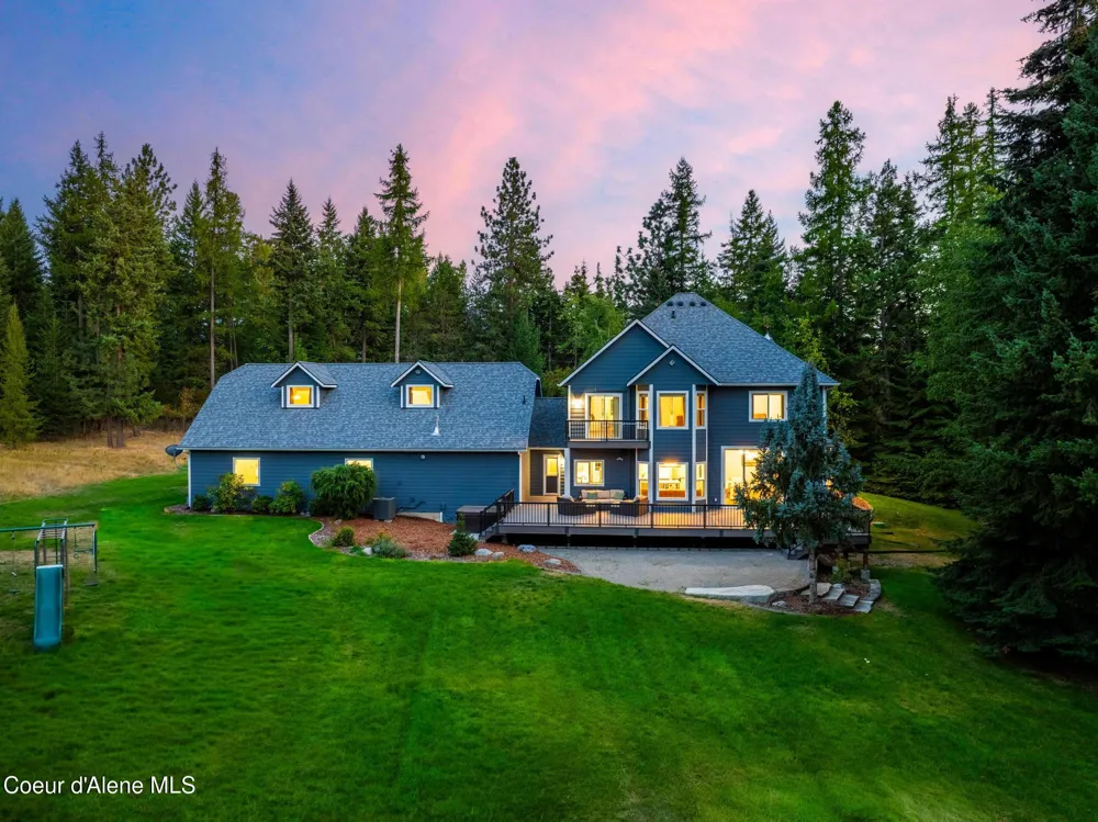 3825 E ENGLISH POINT ROAD Hayden, ID 83835