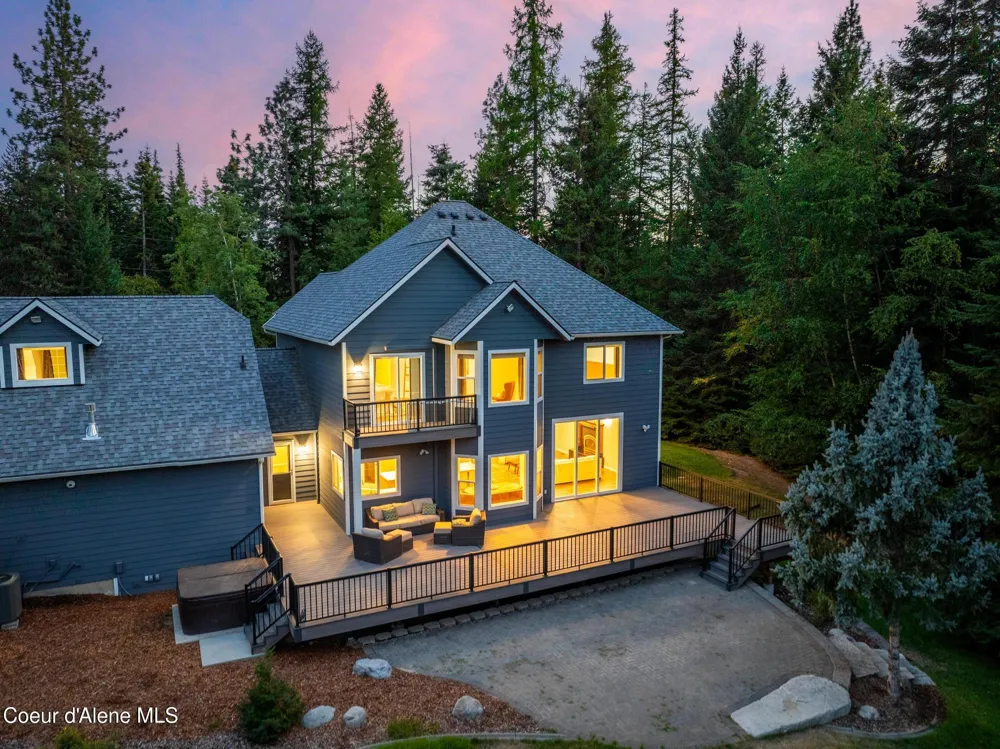 3825 E ENGLISH POINT ROAD Hayden, ID 83835