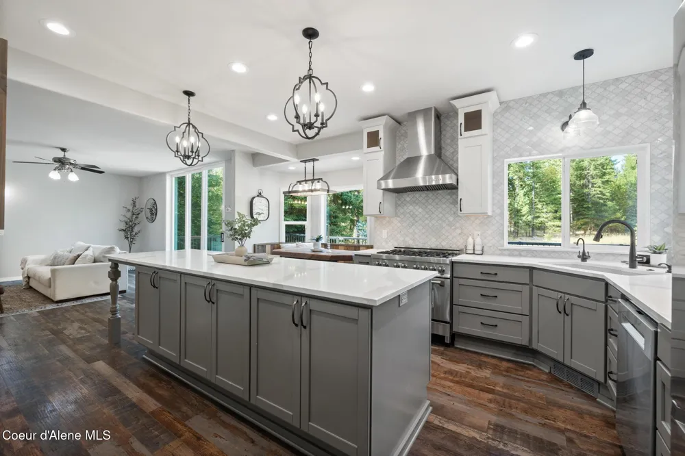 3825 E ENGLISH POINT ROAD Hayden, ID 83835