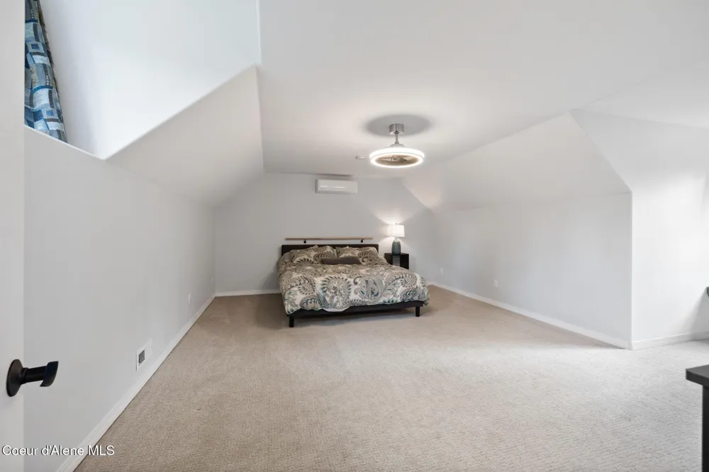 3825 E ENGLISH POINT ROAD Hayden, ID 83835
