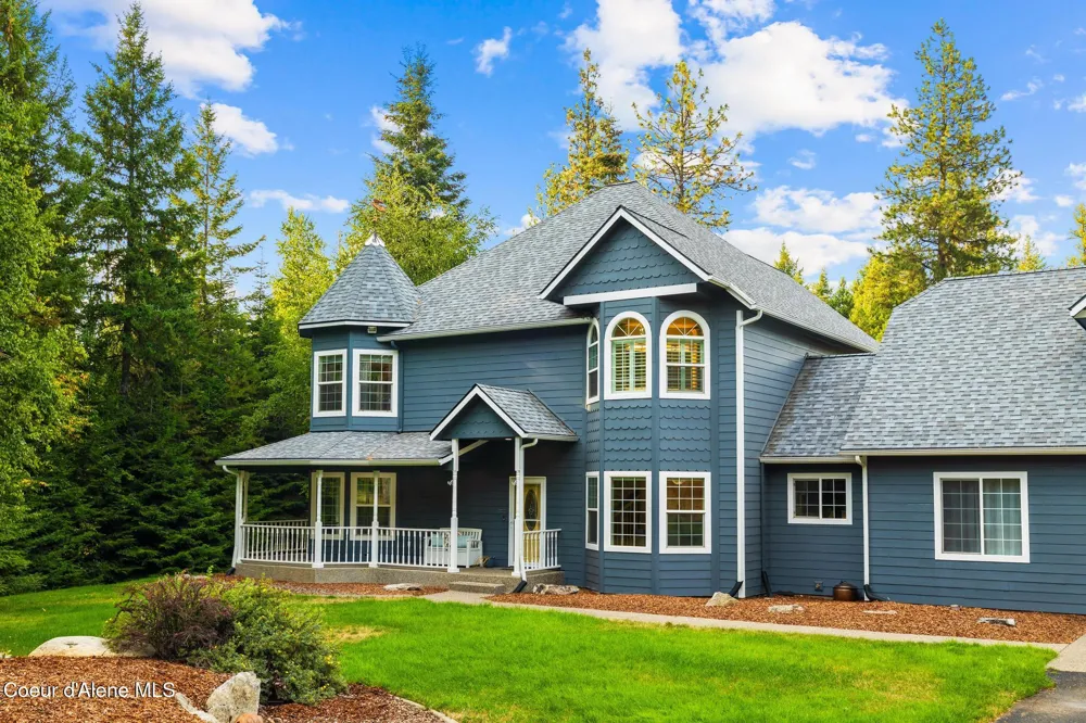 3825 E ENGLISH POINT ROAD Hayden, ID 83835