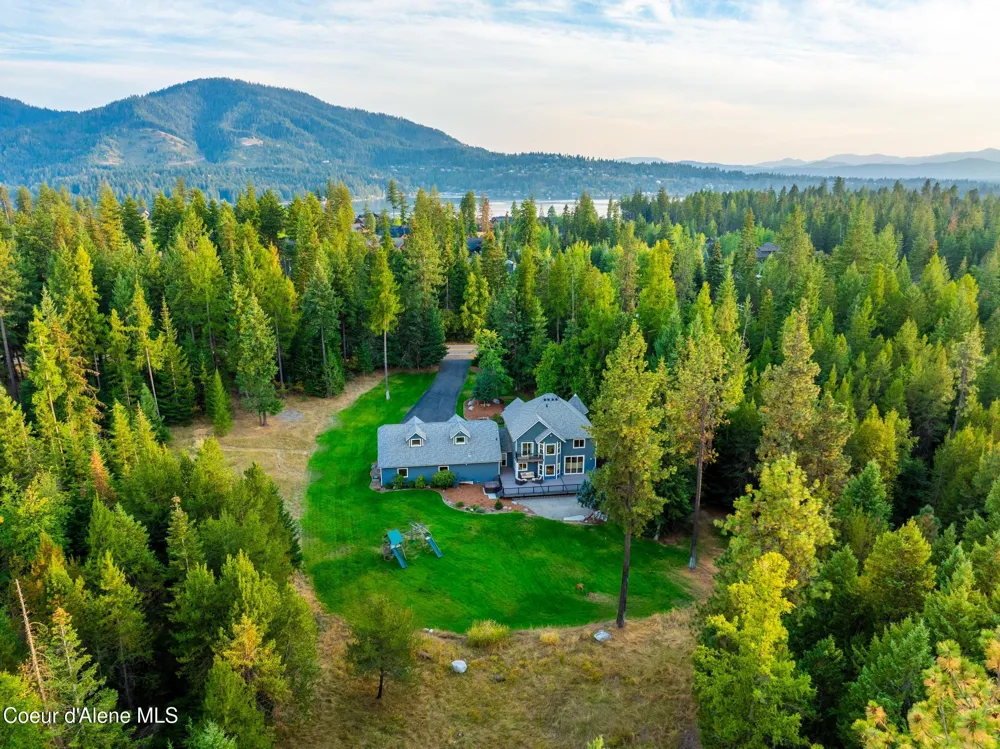3825 E ENGLISH POINT ROAD Hayden, ID 83835