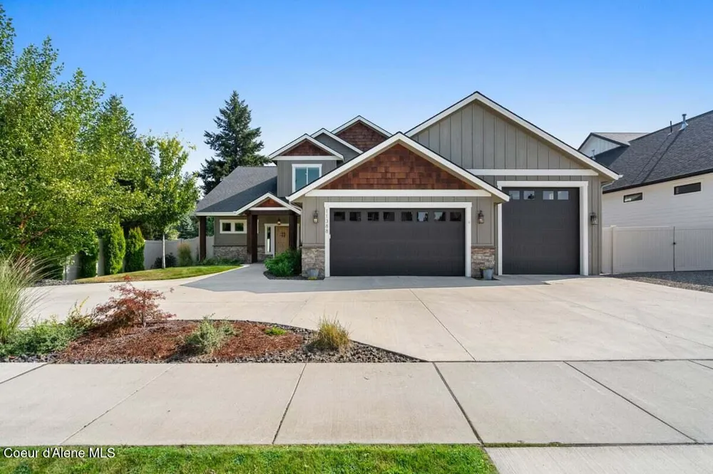 11388 ARMONIA WAY Hayden, ID 83835