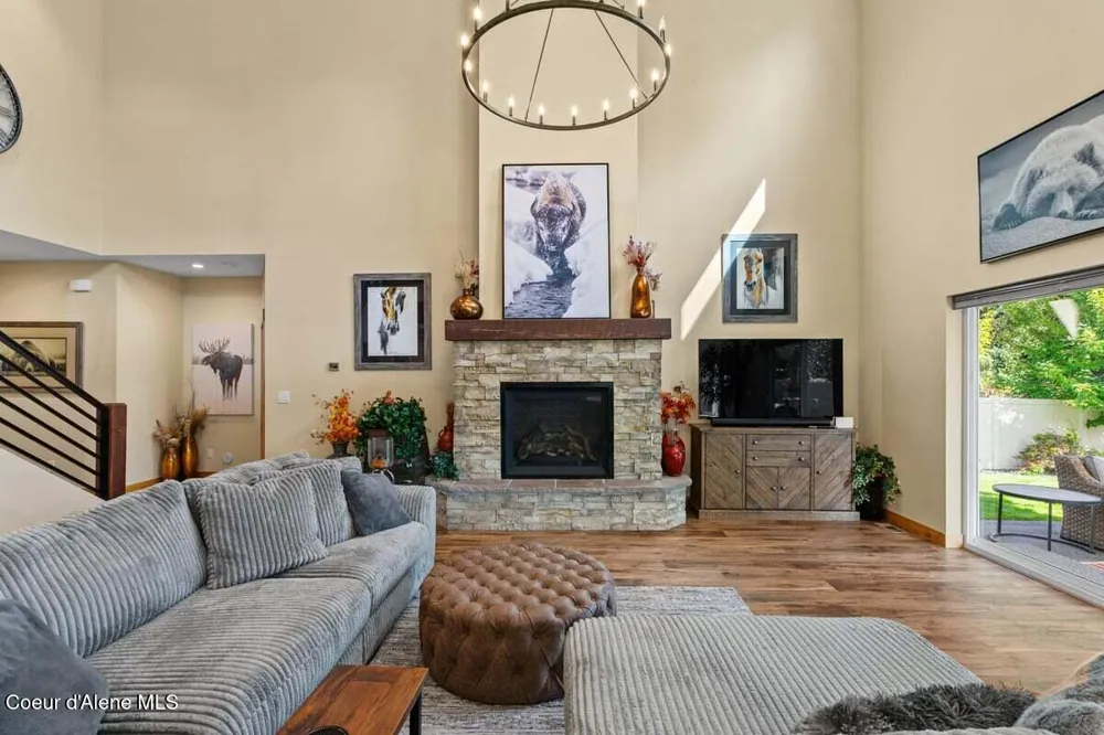 11388 ARMONIA WAY Hayden, ID 83835