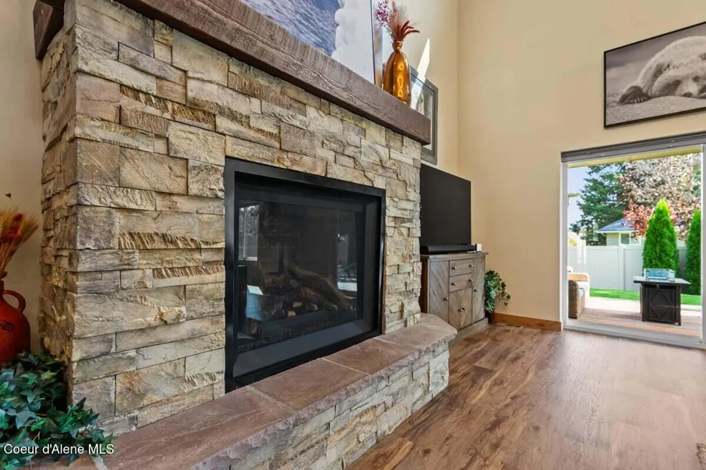 11388 ARMONIA WAY Hayden, ID 83835