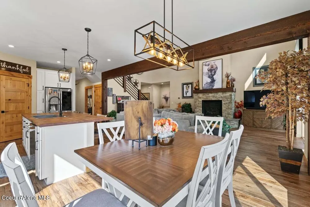 11388 ARMONIA WAY Hayden, ID 83835
