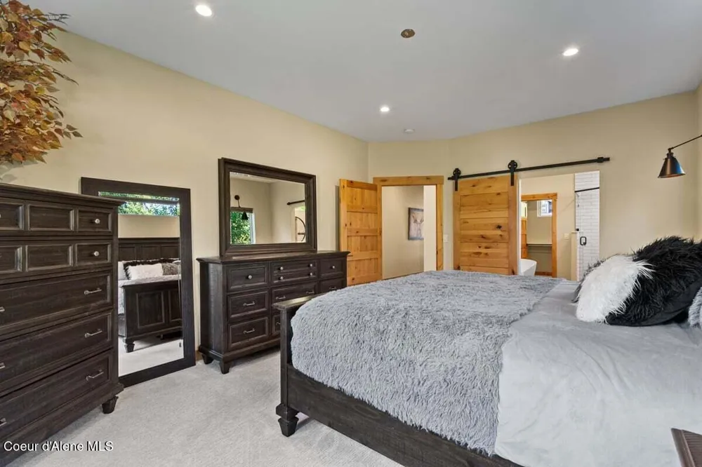 11388 ARMONIA WAY Hayden, ID 83835