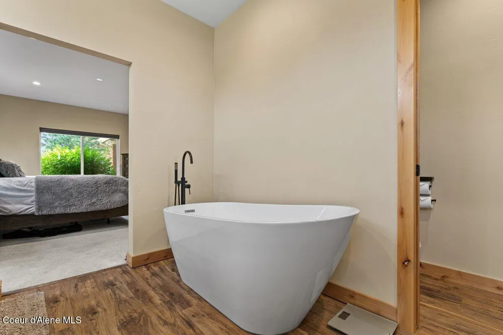 11388 ARMONIA WAY Hayden, ID 83835