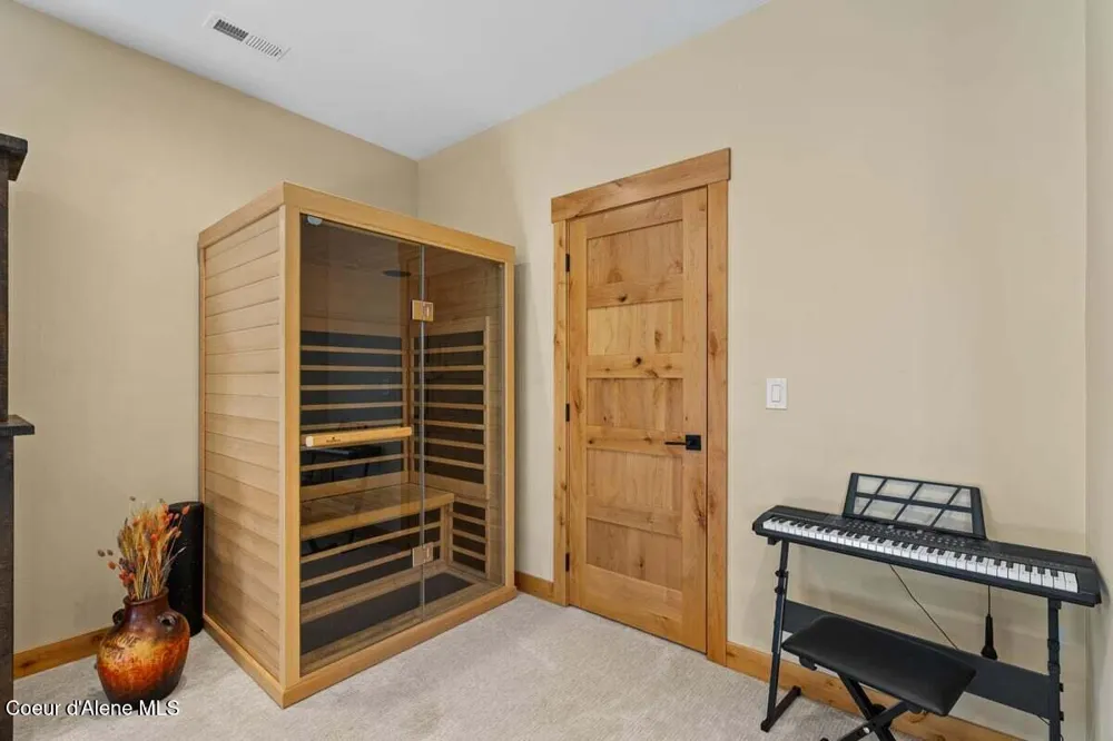 11388 ARMONIA WAY Hayden, ID 83835