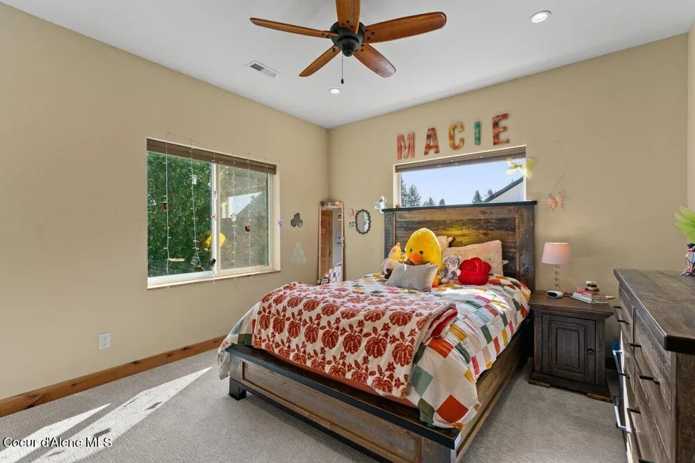 11388 ARMONIA WAY Hayden, ID 83835