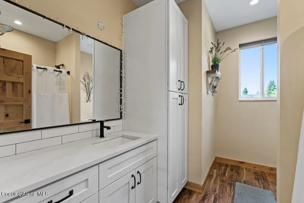 11388 ARMONIA WAY Hayden, ID 83835