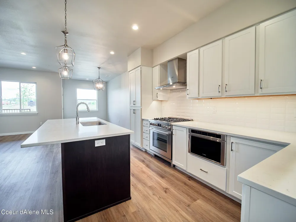 1048 E 4TH AVENUE #104 Post Falls, ID 83854