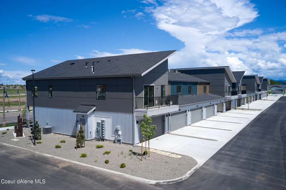 1048 E 4TH AVENUE #104 Post Falls, ID 83854