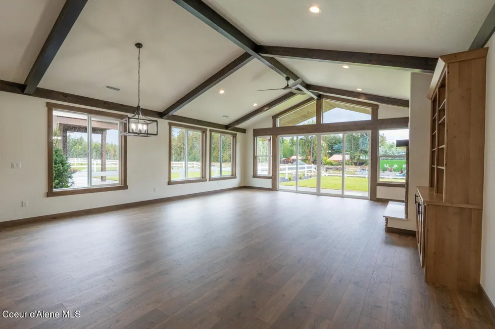 105 Backtrack Road Sandpoint, ID 83864