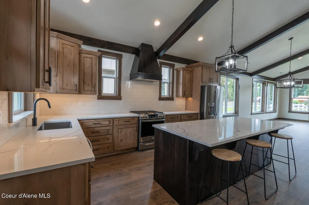 105 Backtrack Road Sandpoint, ID 83864