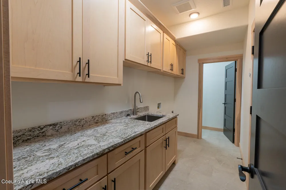 113 Backtrack Road Sandpoint, ID 83864