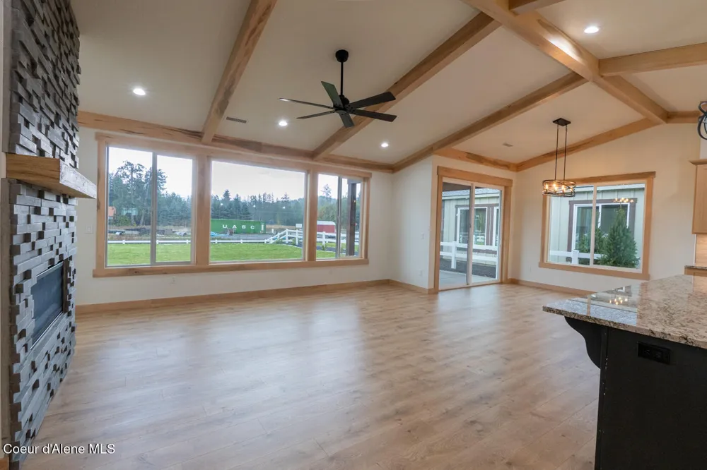 113 Backtrack Road Sandpoint, ID 83864