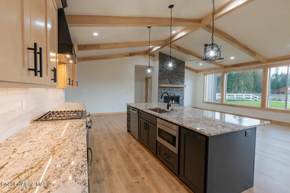 113 Backtrack Road Sandpoint, ID 83864
