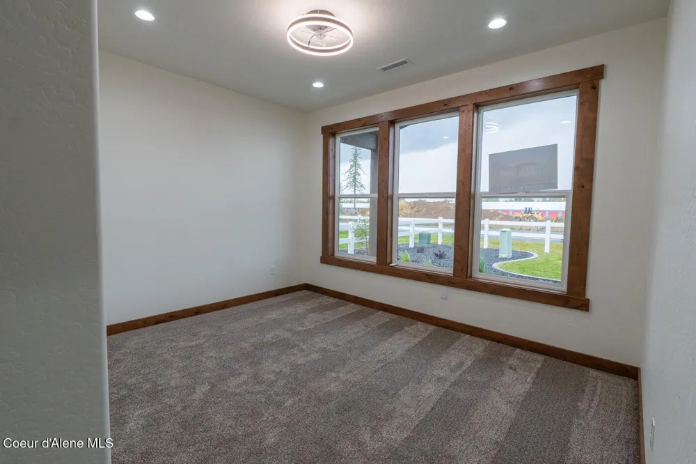 127 Backtrack Road Sandpoint, ID 83864
