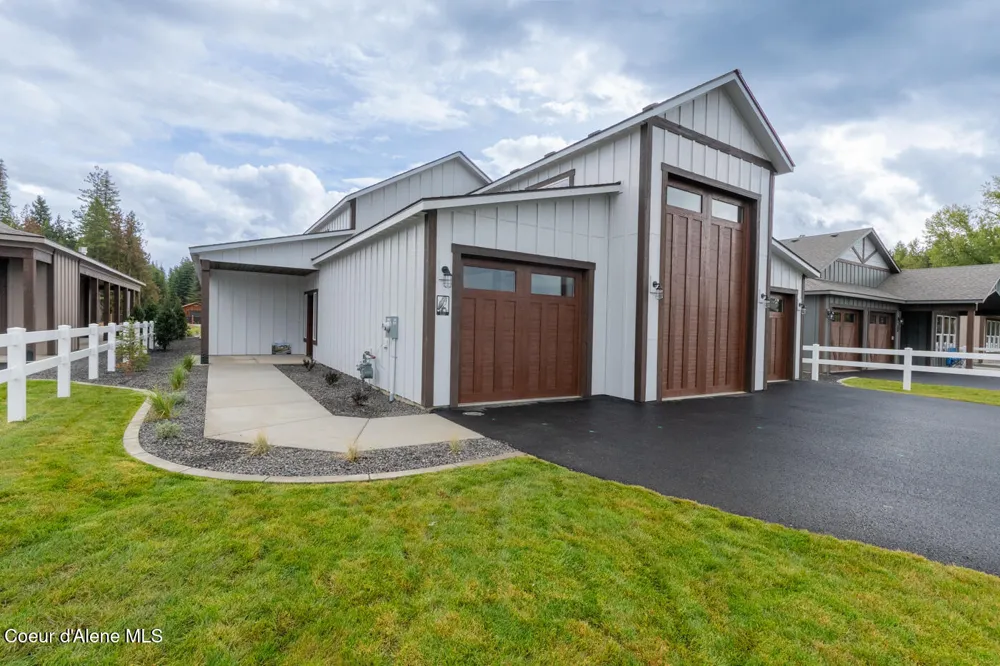 137 Backtrack Road Sandpoint, ID 83864