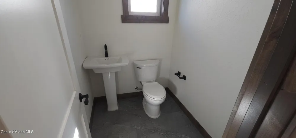 159 Backtrack Road Sandpoint, ID 83864