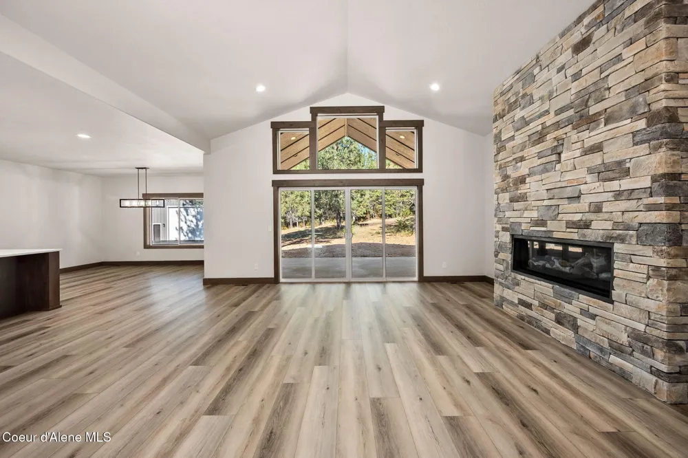 24253 Rimrock Road Hayden, ID 83835