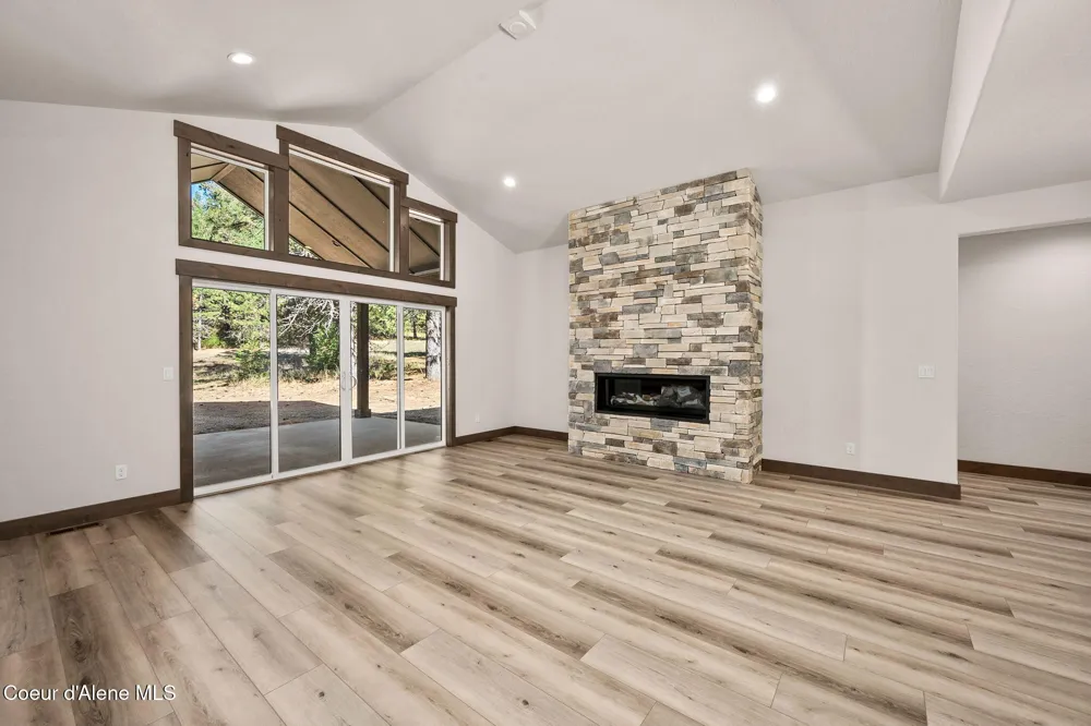 24253 Rimrock Road Hayden, ID 83835