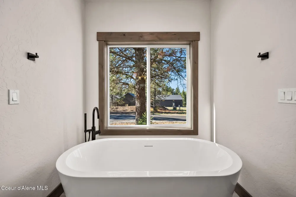 24253 Rimrock Road Hayden, ID 83835