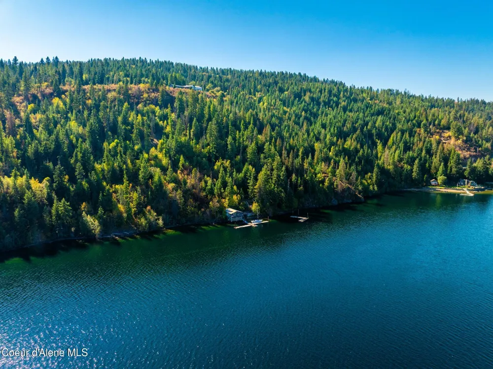 5727 S ODELIN LANE Harrison, ID 83833