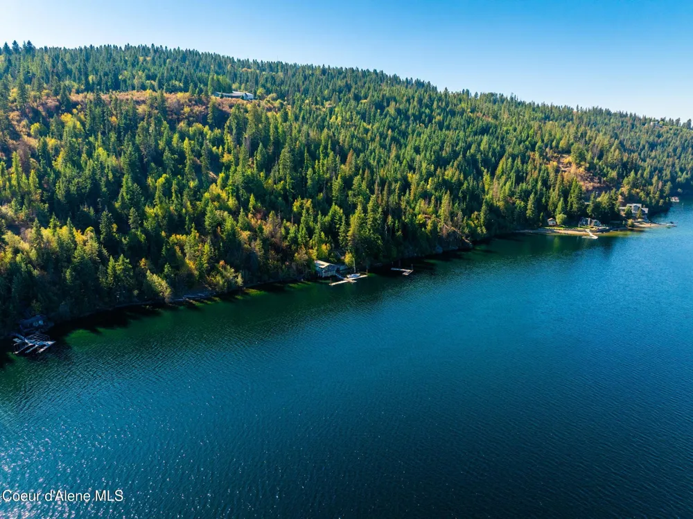 5727 S ODELIN LANE Harrison, ID 83833