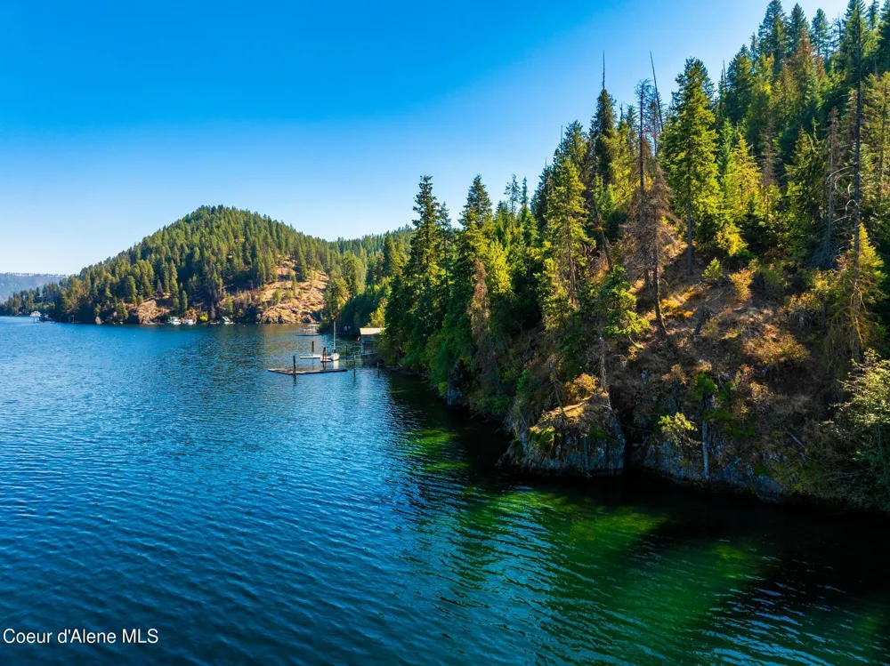 5727 S ODELIN LANE Harrison, ID 83833