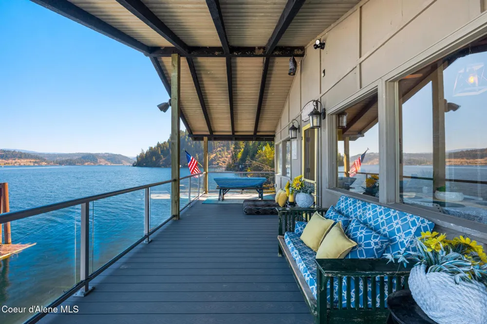 5727 S ODELIN LANE Harrison, ID 83833