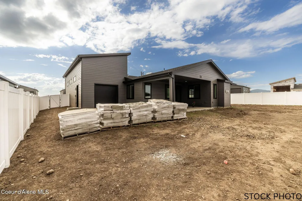 6414 W FREHLEY WAY Rathdrum, ID 83858