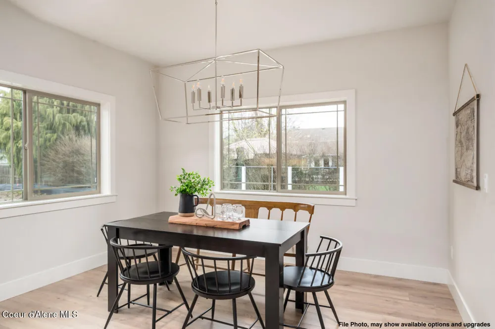 981 E STEEPLE CHASE ROAD Hayden, ID 83835