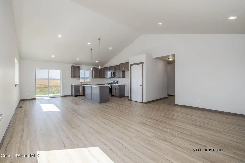6791 W PLANT LANE Rathdrum, ID 83858
