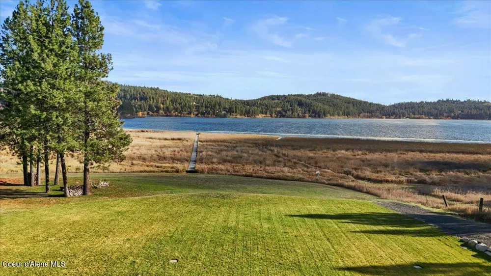 13846 HAUSER LAKE ROAD Hauser, ID 83854