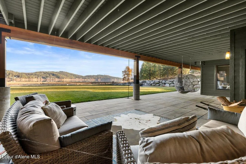 13846 HAUSER LAKE ROAD Hauser, ID 83854