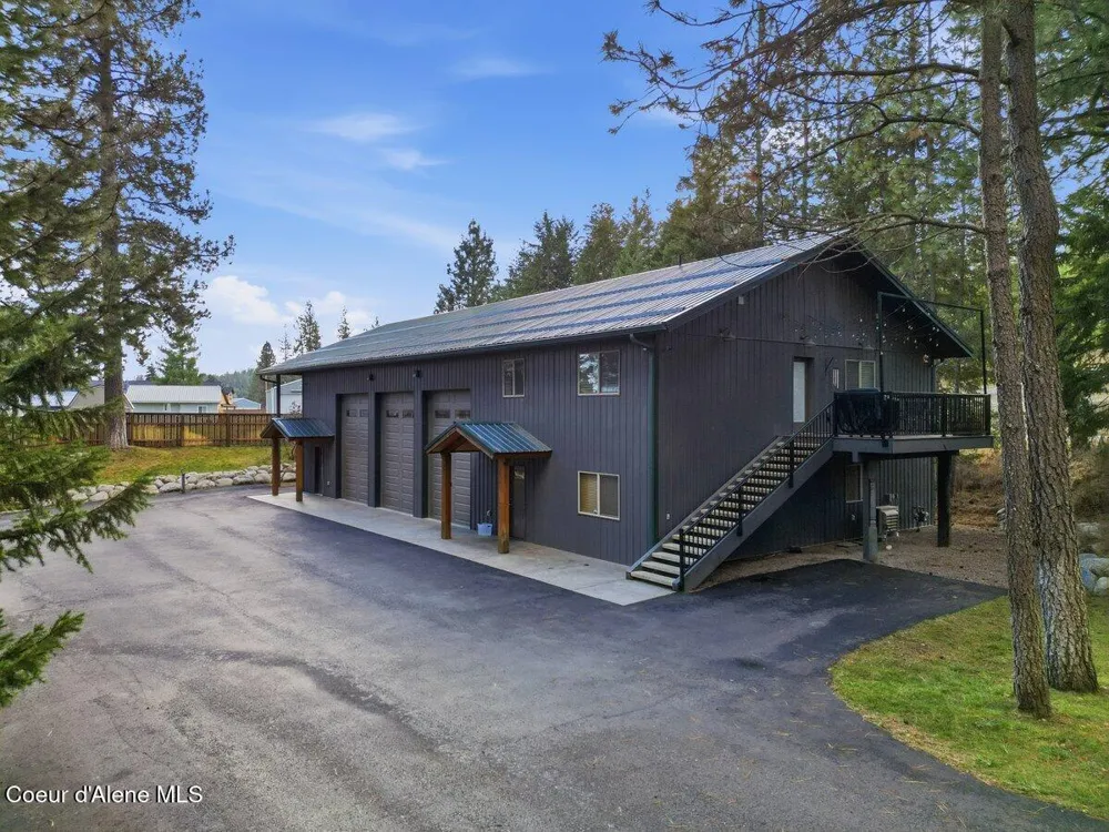 13846 HAUSER LAKE ROAD Hauser, ID 83854