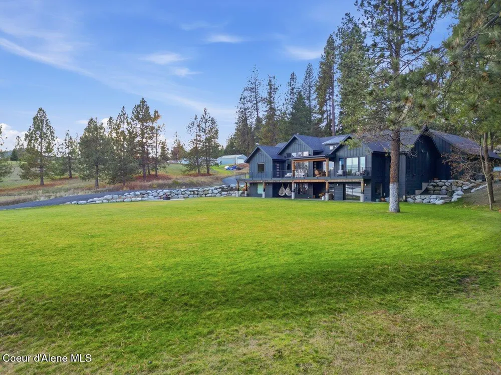 13846 HAUSER LAKE ROAD Hauser, ID 83854