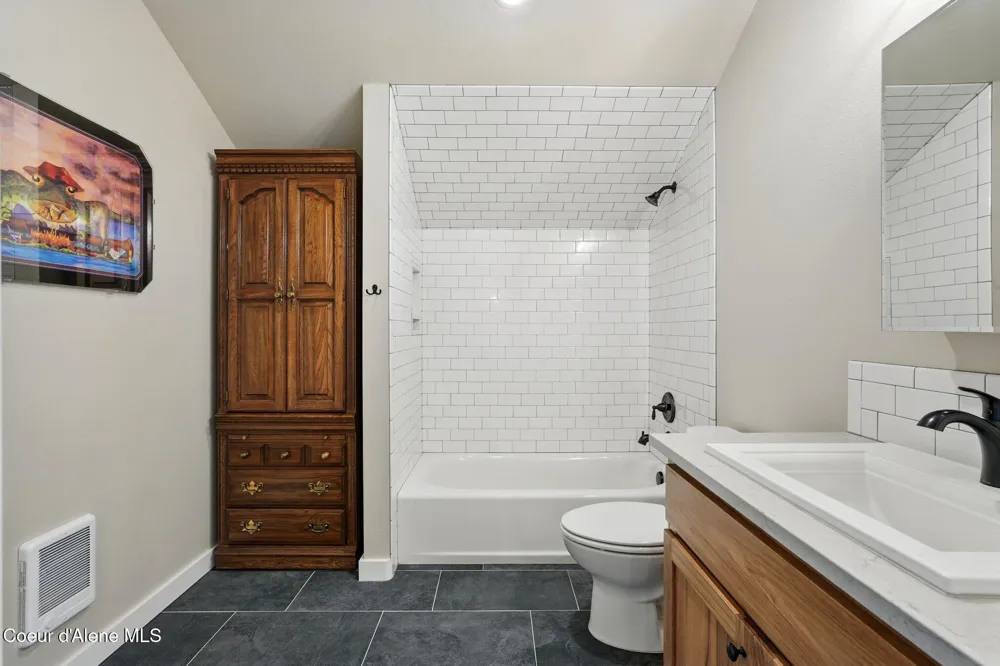 204 Courtlen Court Priest Lake, ID 83856