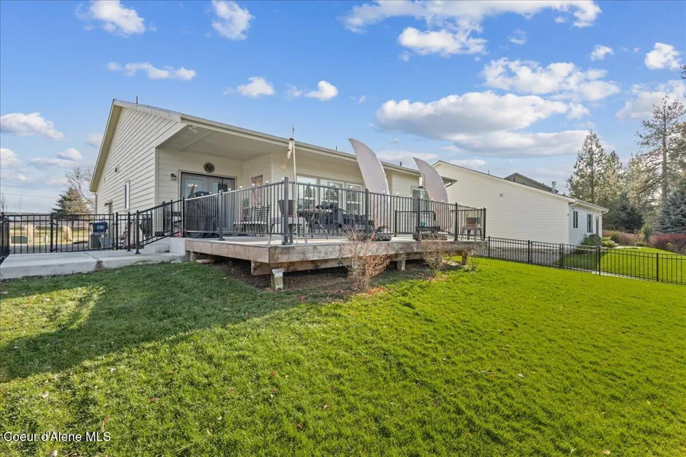 2533 SIDE SADDLE LANE Post Falls, ID 83854