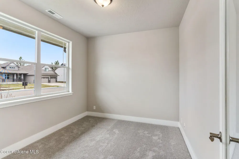 9192 BEDWELL STREET Rathdrum, ID 83858