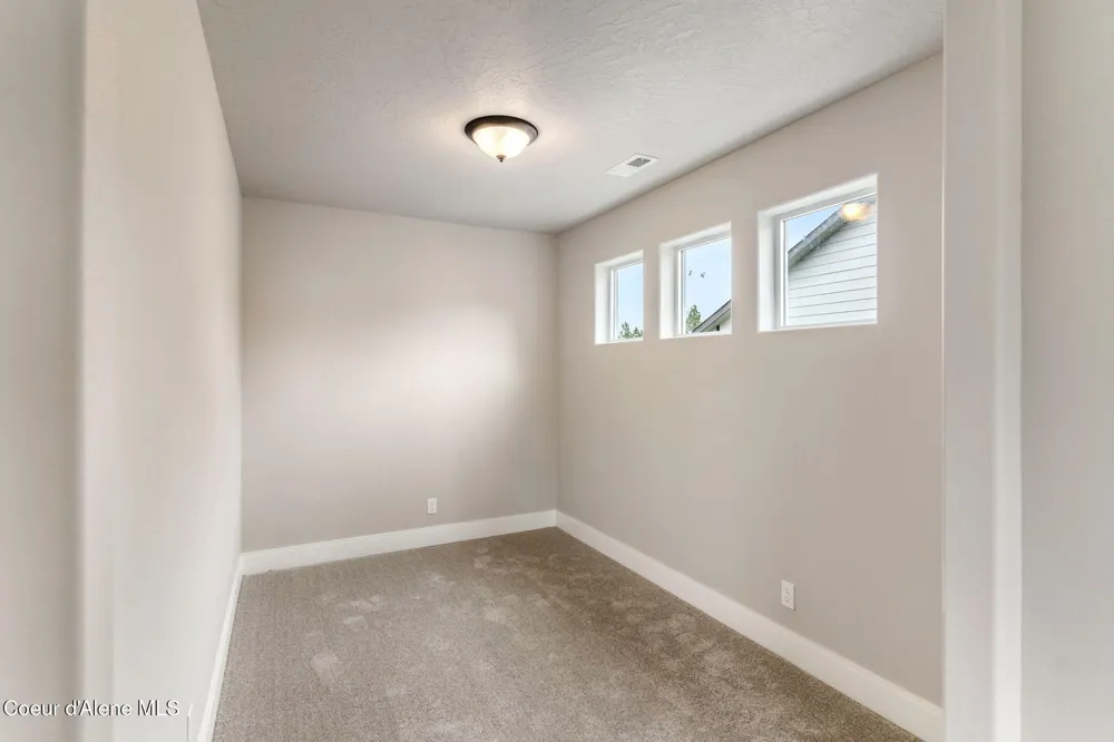 9192 BEDWELL STREET Rathdrum, ID 83858