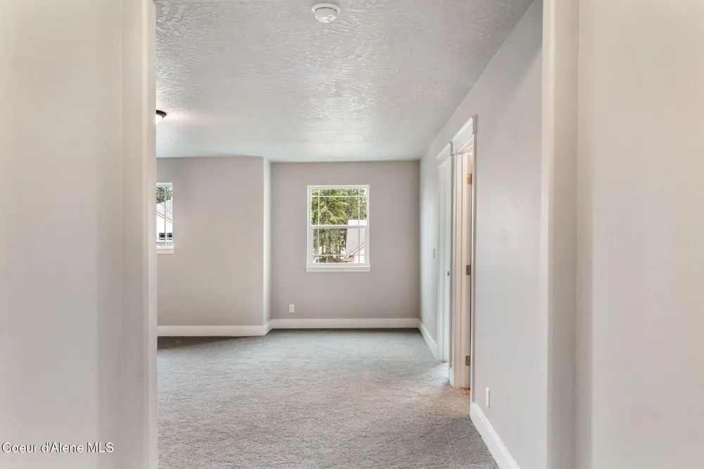 9192 BEDWELL STREET Rathdrum, ID 83858
