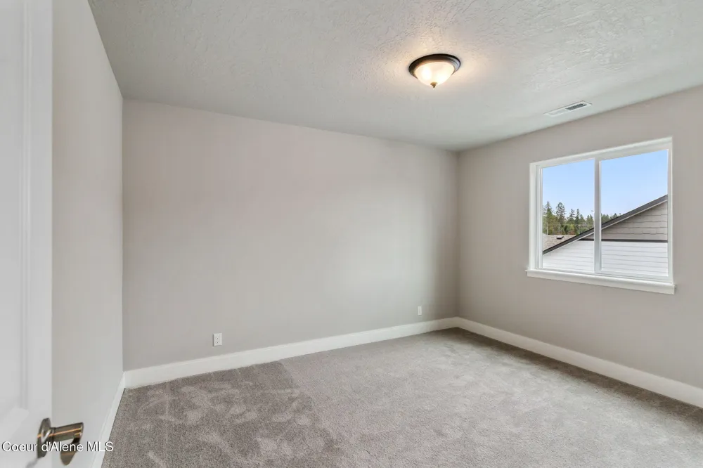 9192 BEDWELL STREET Rathdrum, ID 83858
