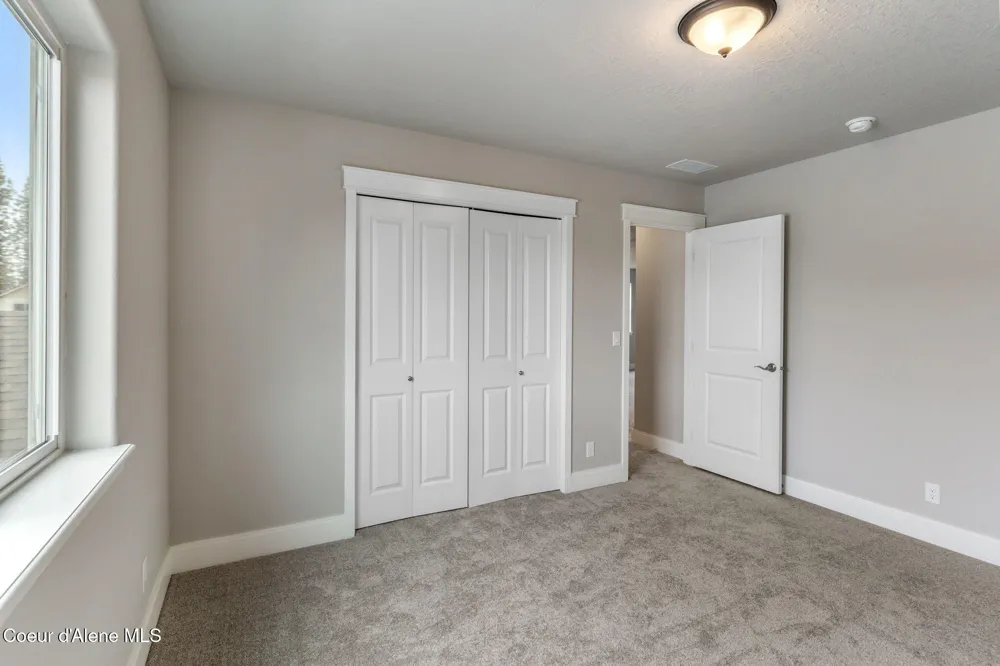 9192 BEDWELL STREET Rathdrum, ID 83858